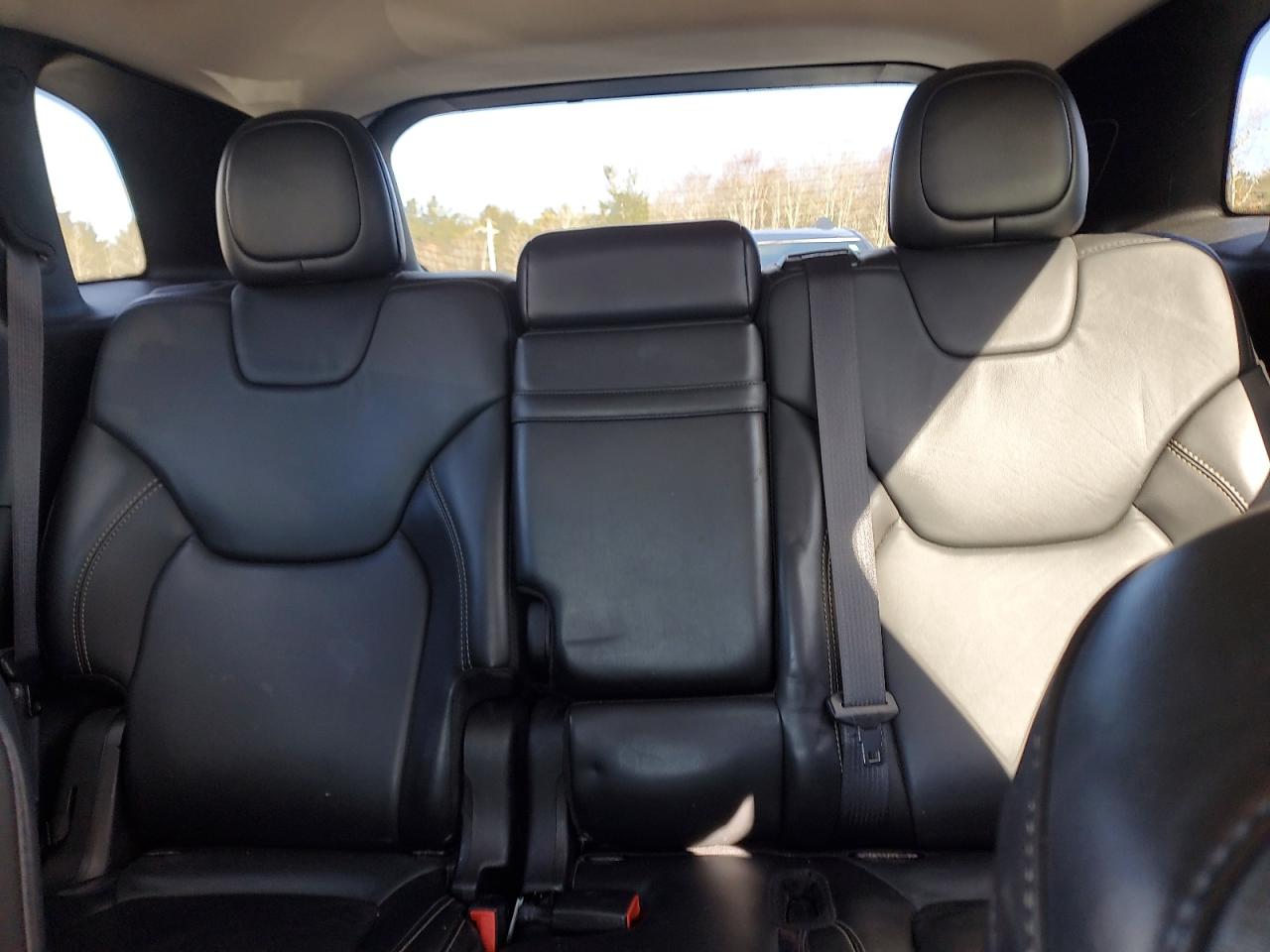 2016 Jeep Grand Cherokee - Image 10
