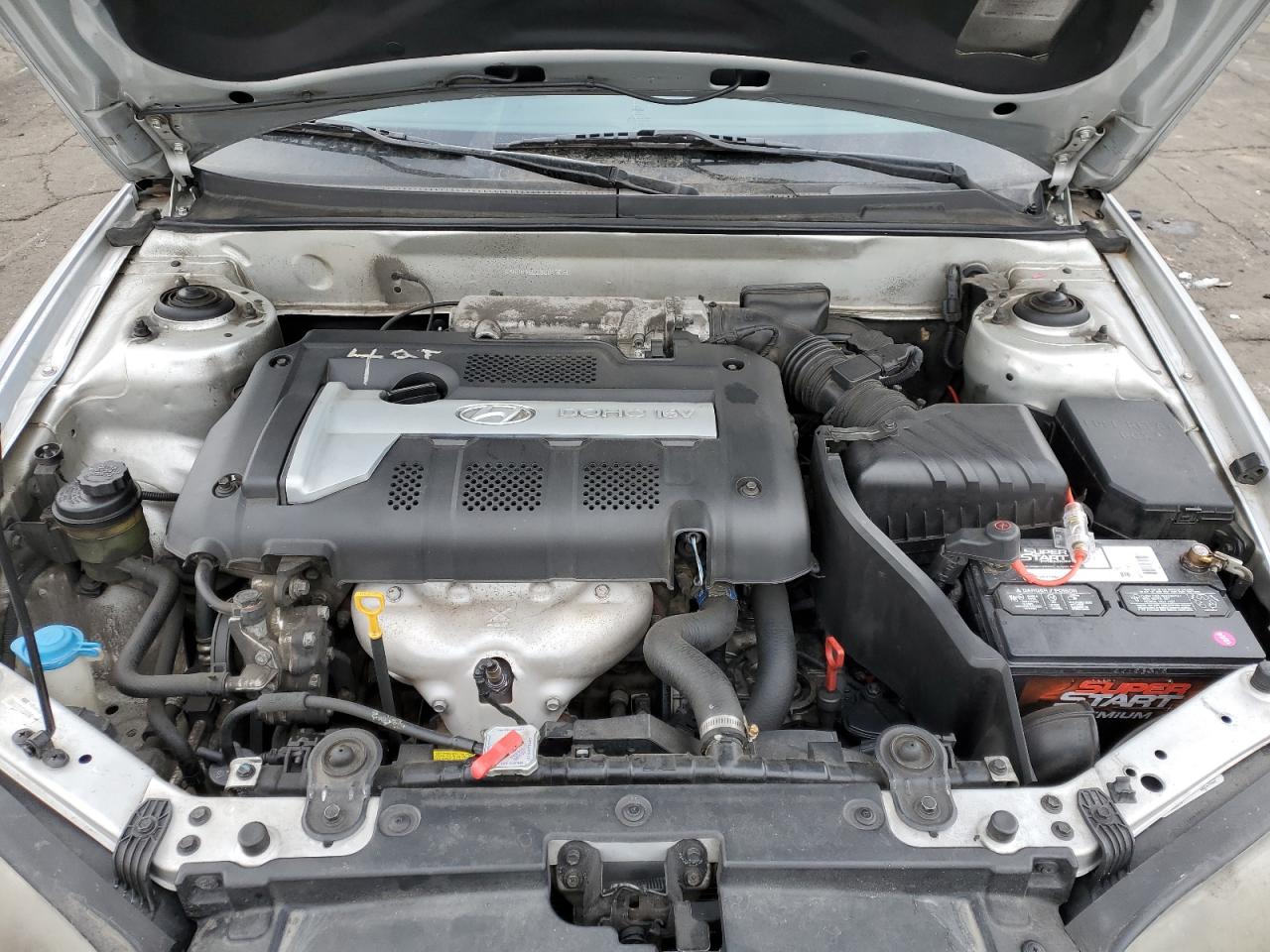 2005 Hyundai Elantra - Image 12