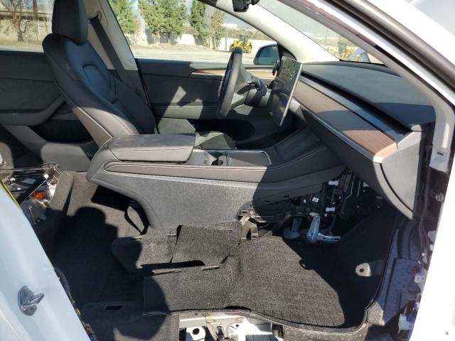  TESLA MODEL Y 2024 Biały