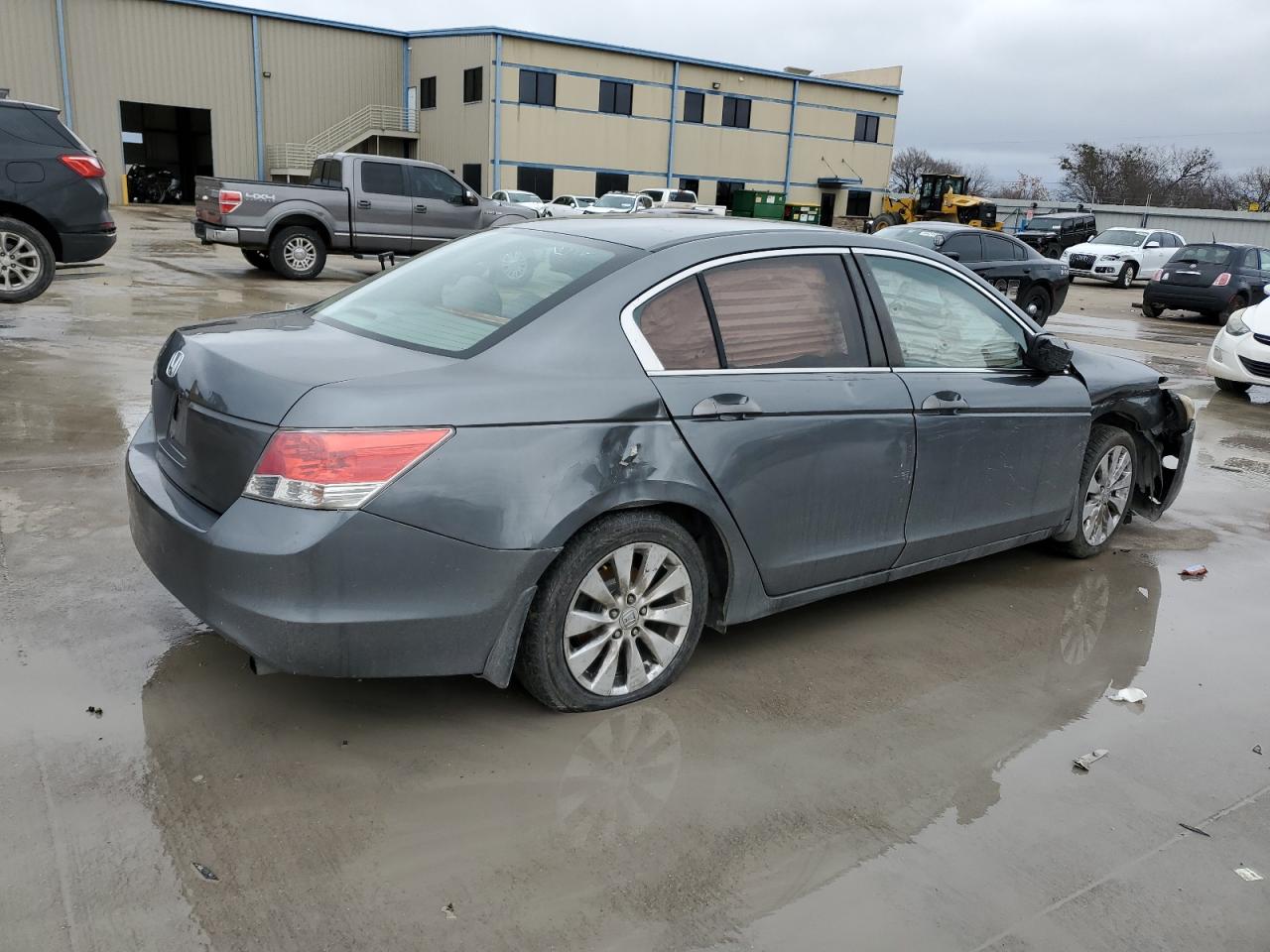 2010 Honda Accord - Image 3