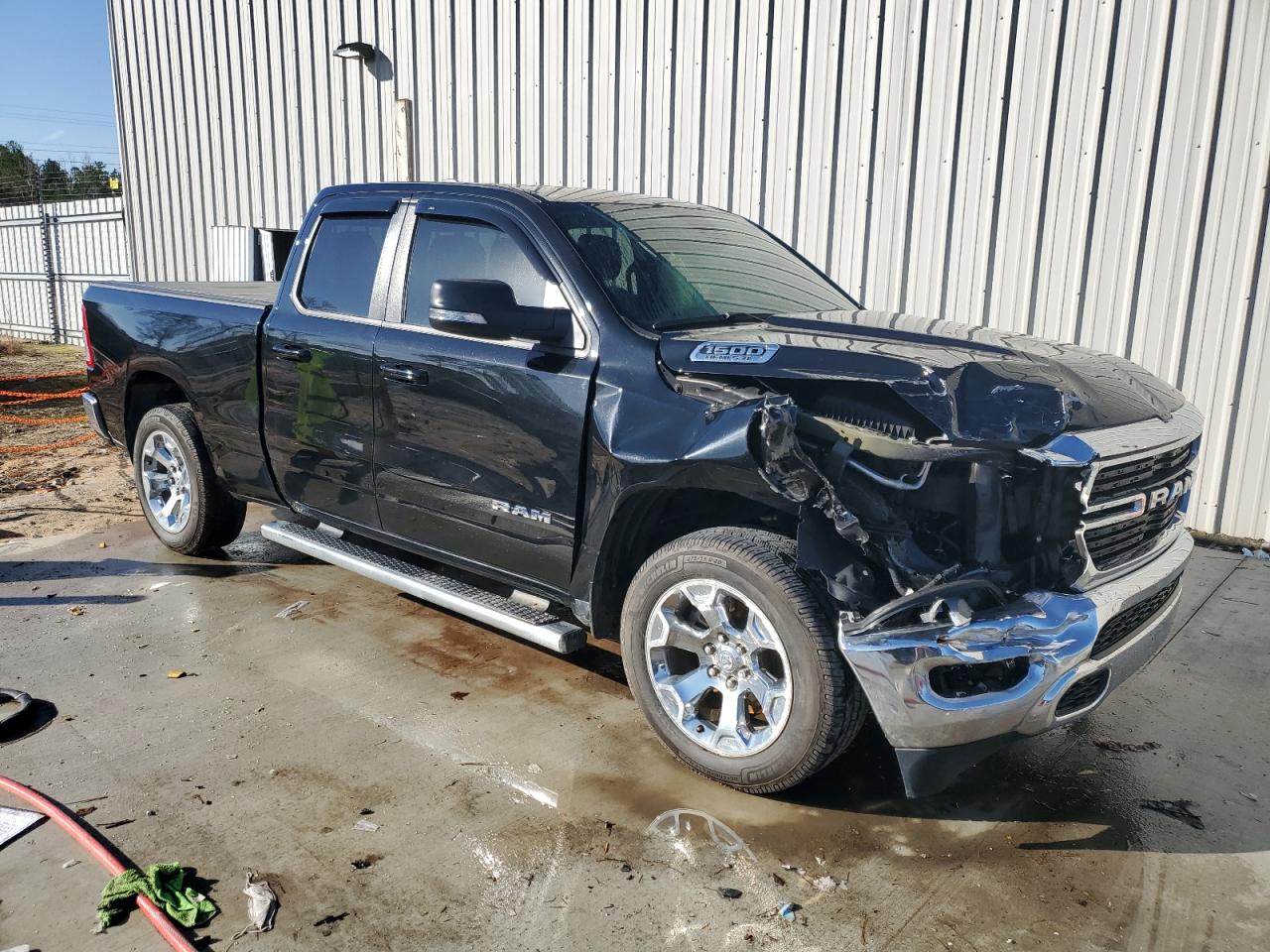 2021 RAM 1500 - Image 4