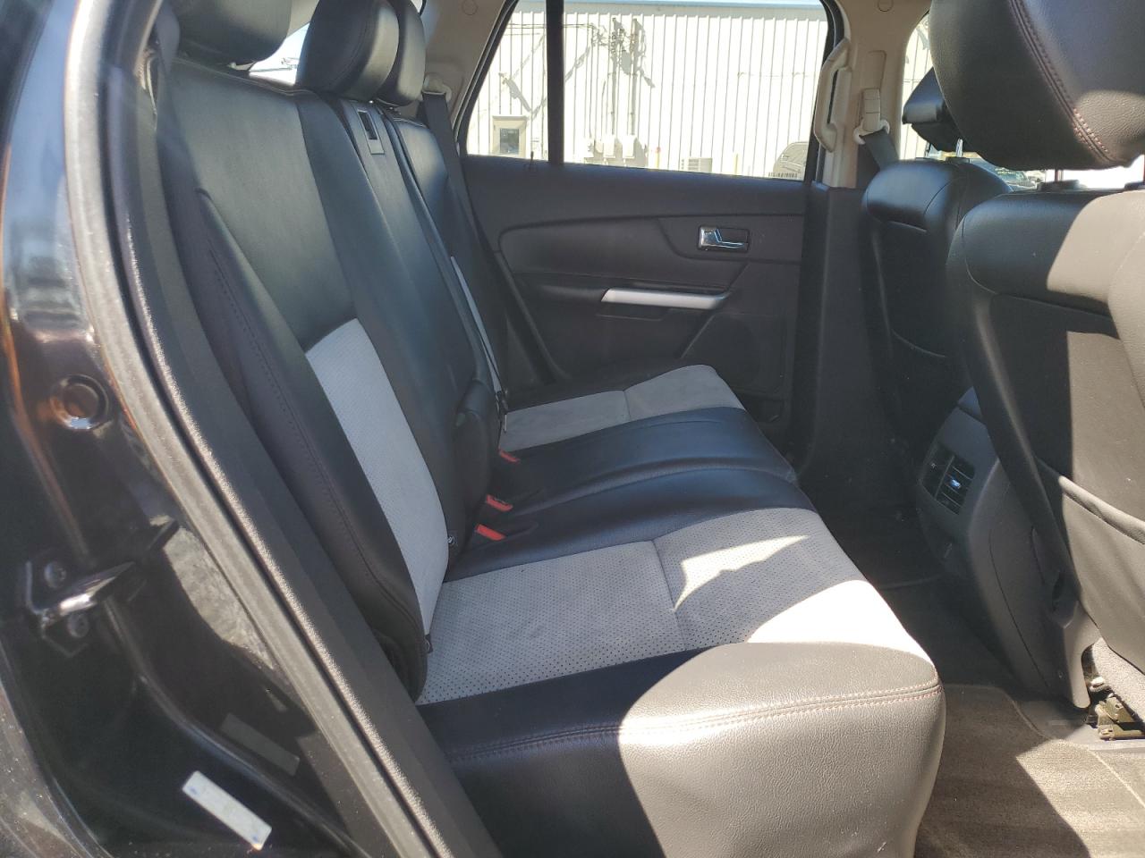 2013 Ford Edge - Image 11