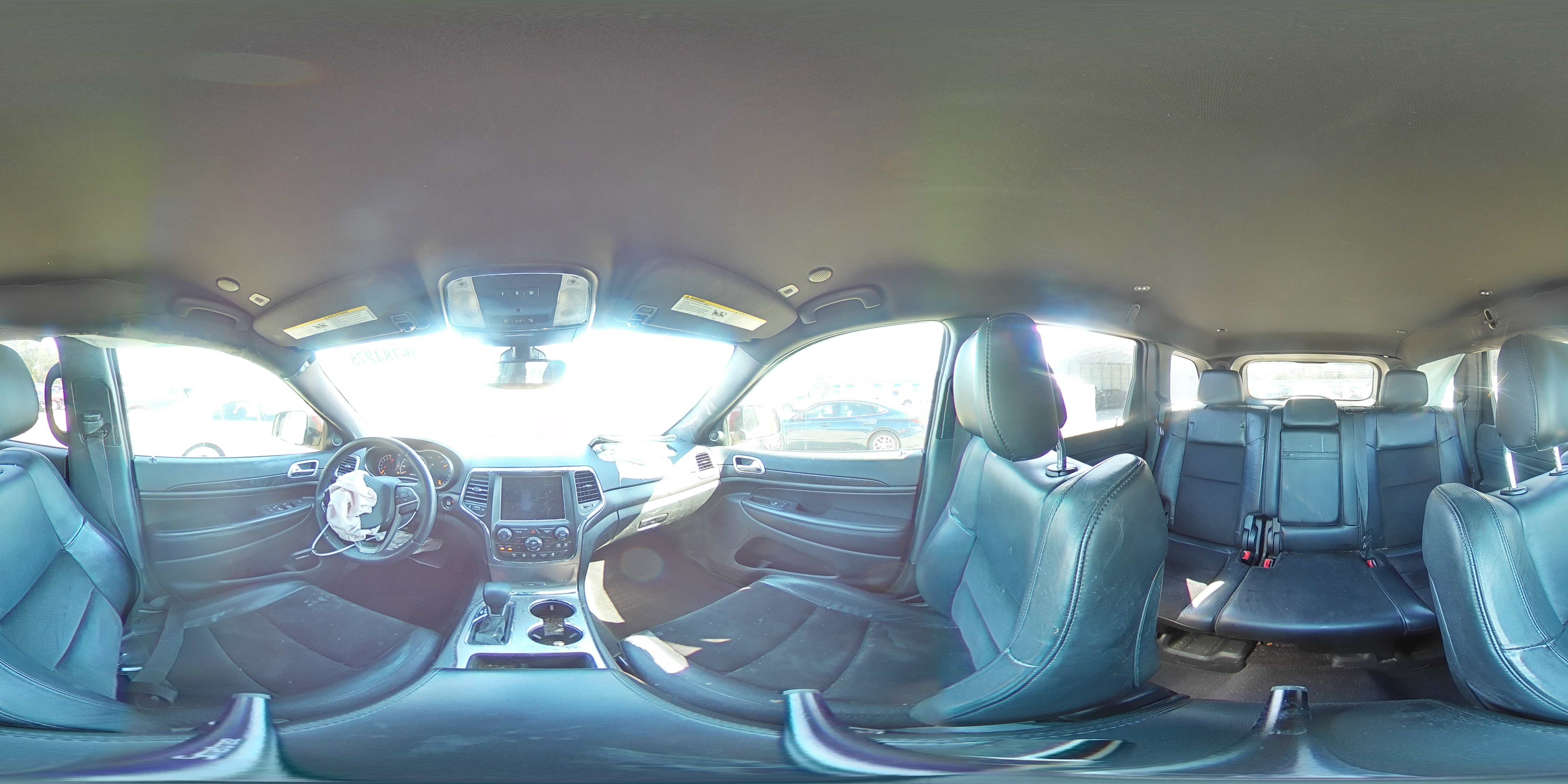 2018 Jeep Grand Cherokee - Image 14