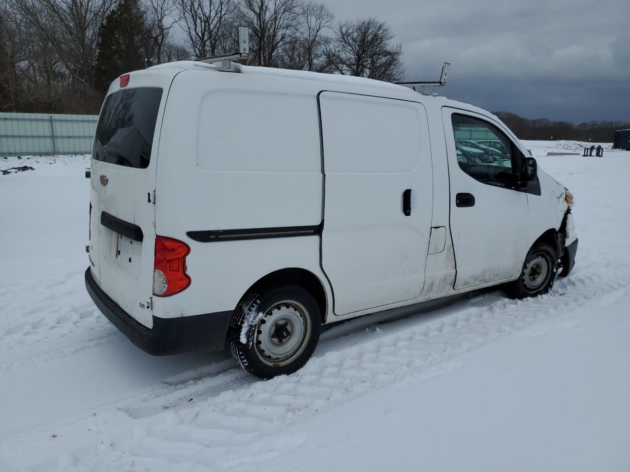 2015 Chevrolet Express - Image 3
