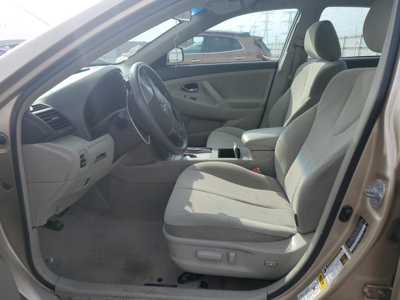 2010 Toyota Camry - Image 7