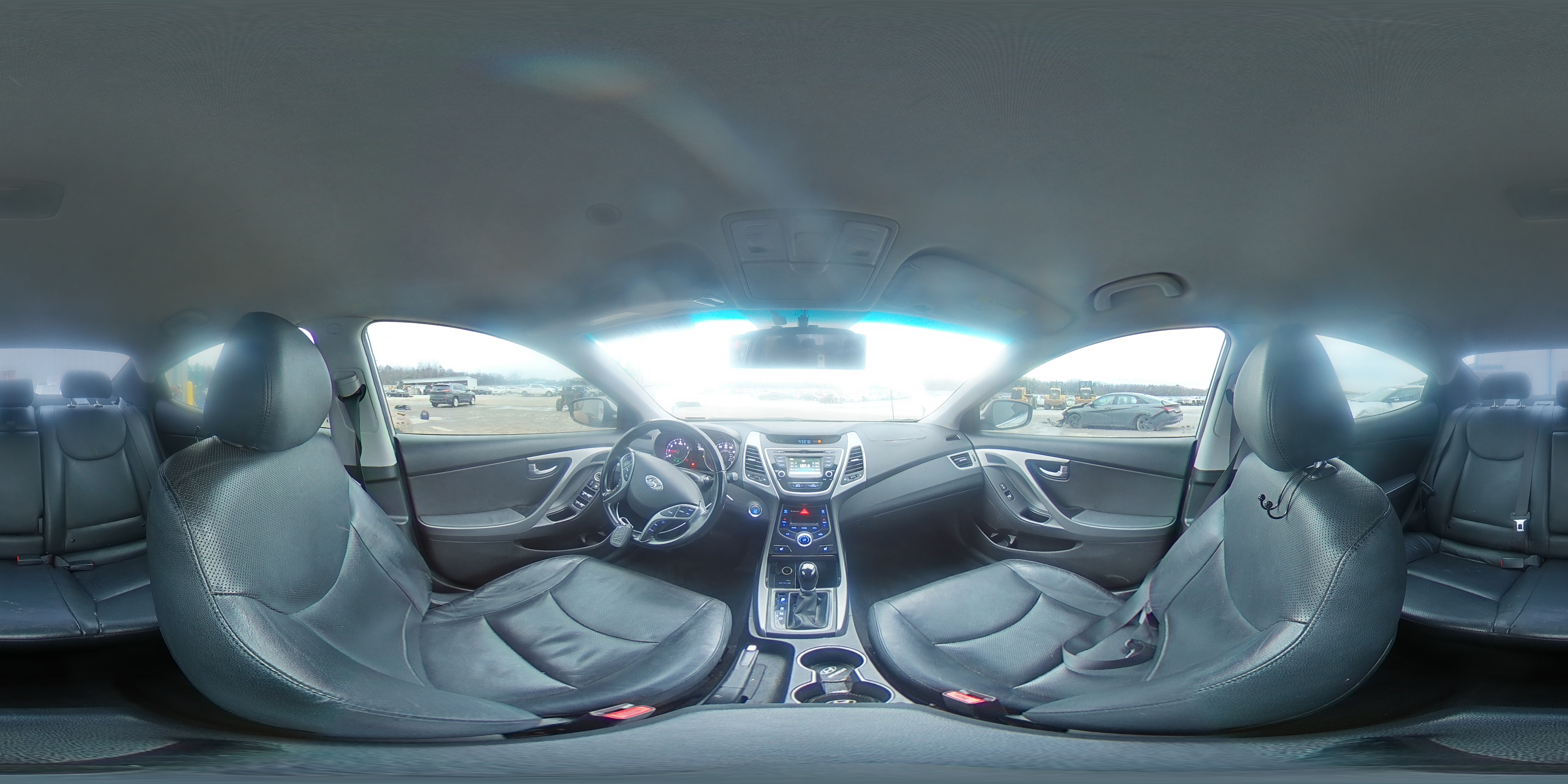 2016 Hyundai Elantra - Image 15
