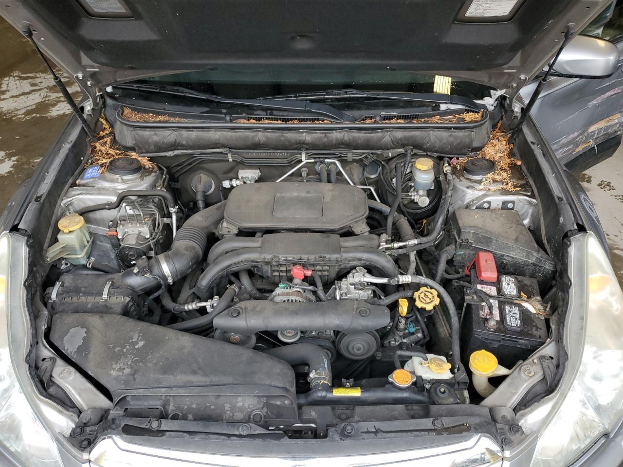 2011 Subaru Outback - Image 12