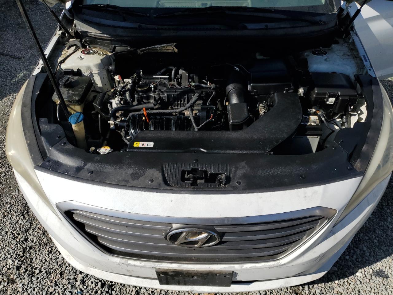 2015 Hyundai Sonata - Image 11