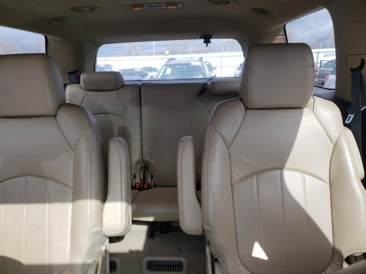 2012 GMC Acadia - Image 10