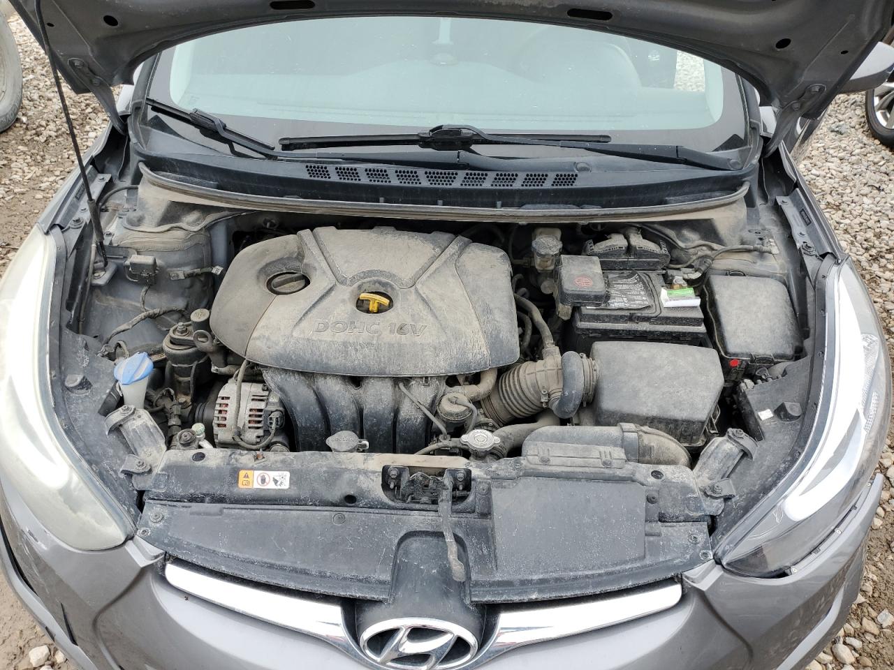 2014 Hyundai Elantra - Image 11