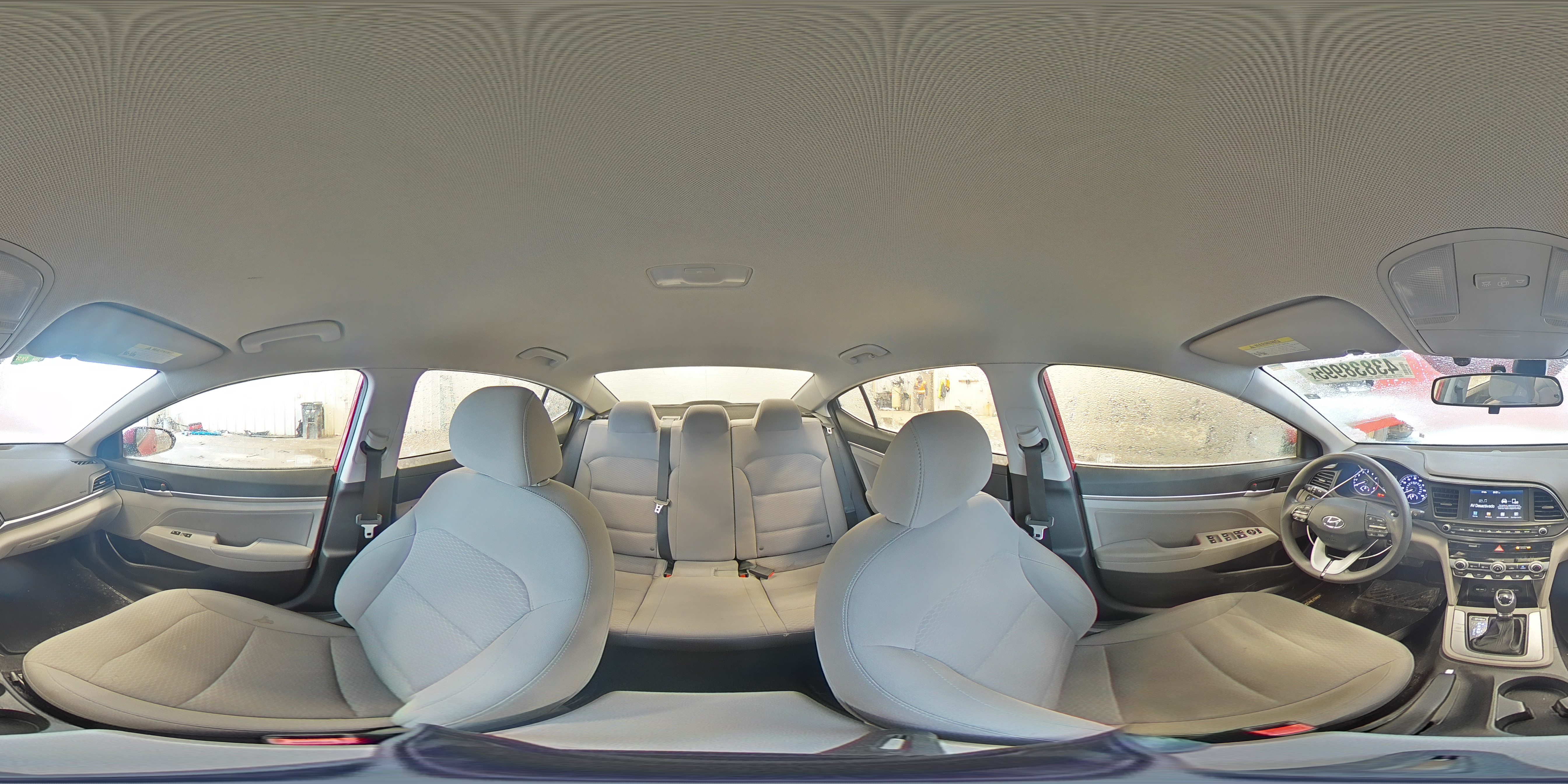 2020 Hyundai Elantra - Image 13