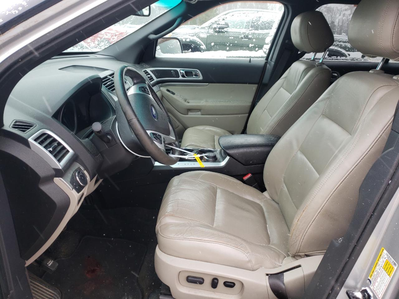 2011 Ford Explorer - Image 7