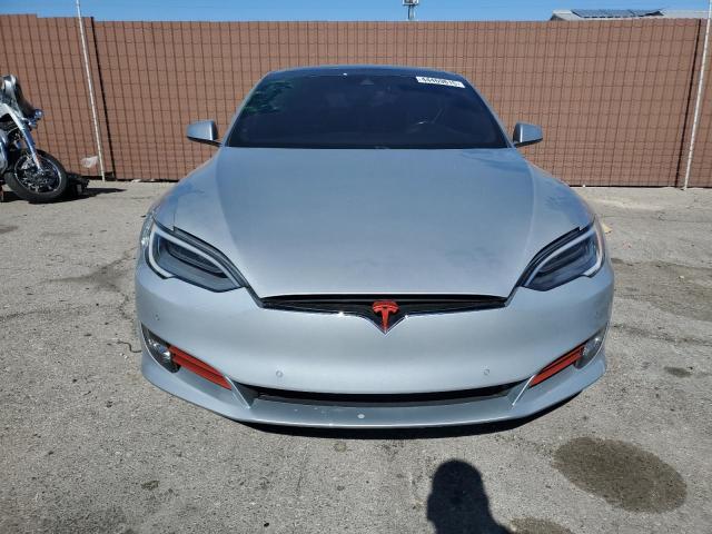 Хэтчбеки TESLA MODEL S 2016 Серебристый