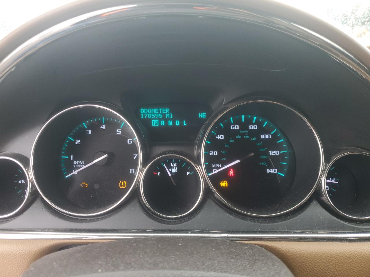 2014 Buick Enclave - Image 9