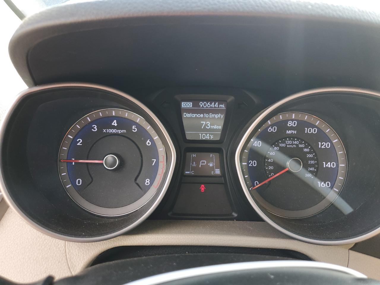 2015 Hyundai Elantra - Image 9