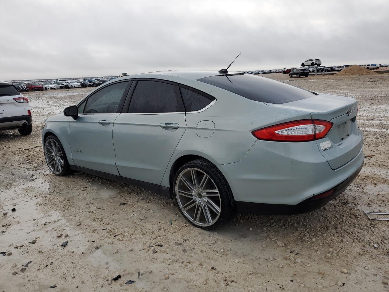 2014 Ford Fusion - Image 2