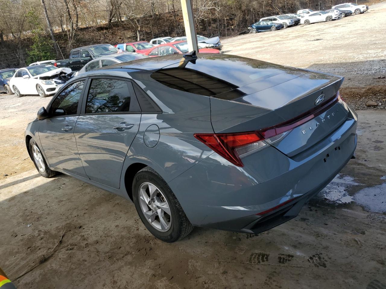2021 Hyundai Elantra - Image 2