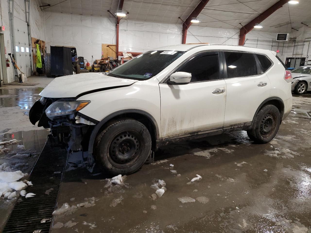 2015 Nissan Rogue - Image 1