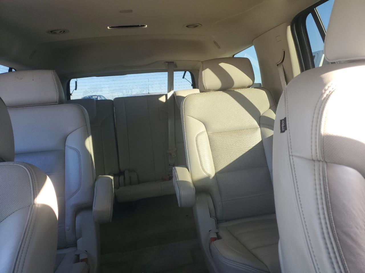 2015 GMC Yukon - Image 10