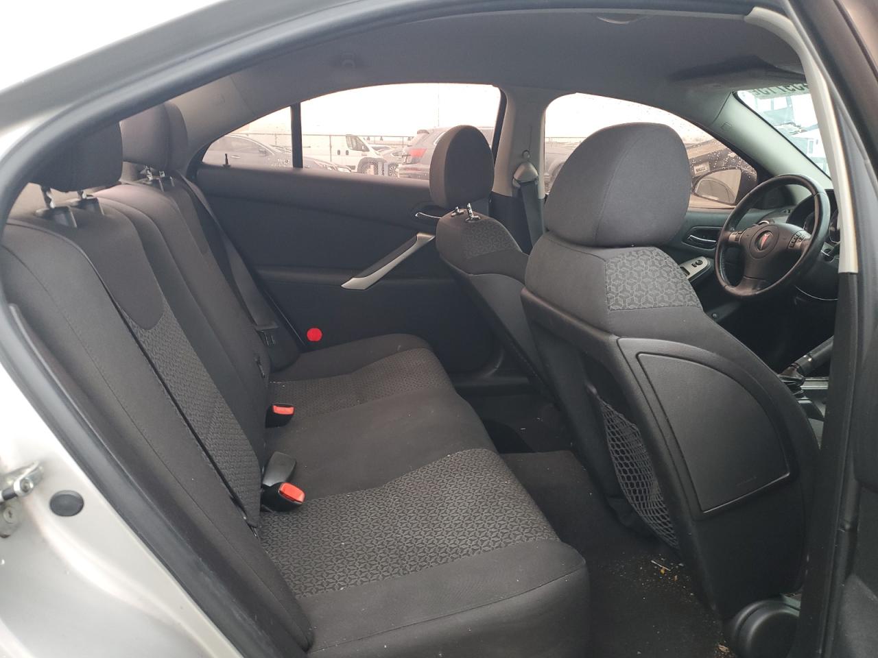 2008 Pontiac G6 - Image 10