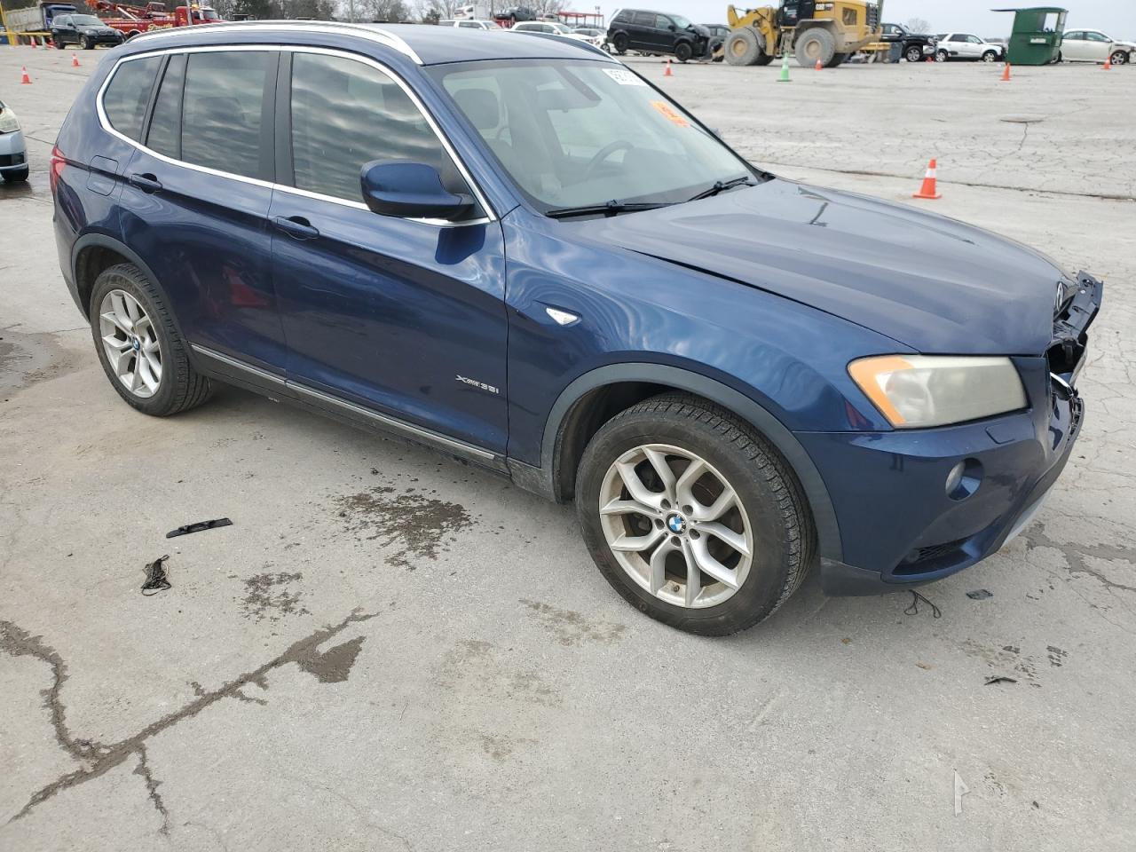 2011 BMW X3 - Image 4