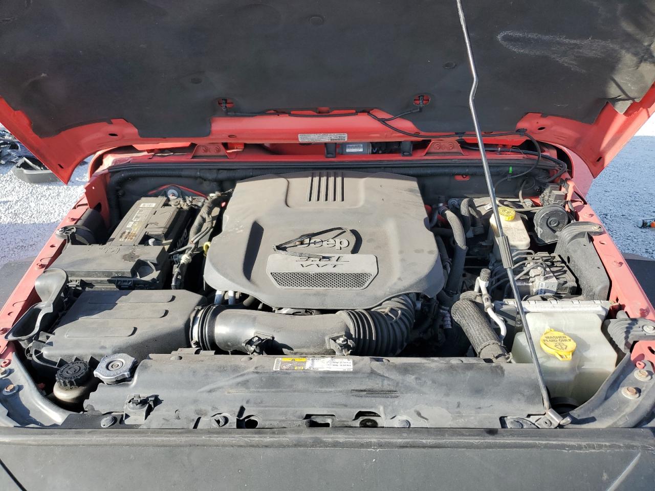 2013 Jeep Wrangler - Image 12