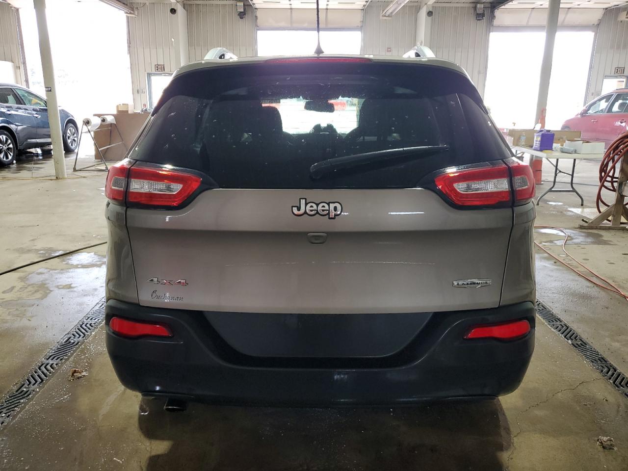 2016 Jeep Grand Cherokee - Image 6