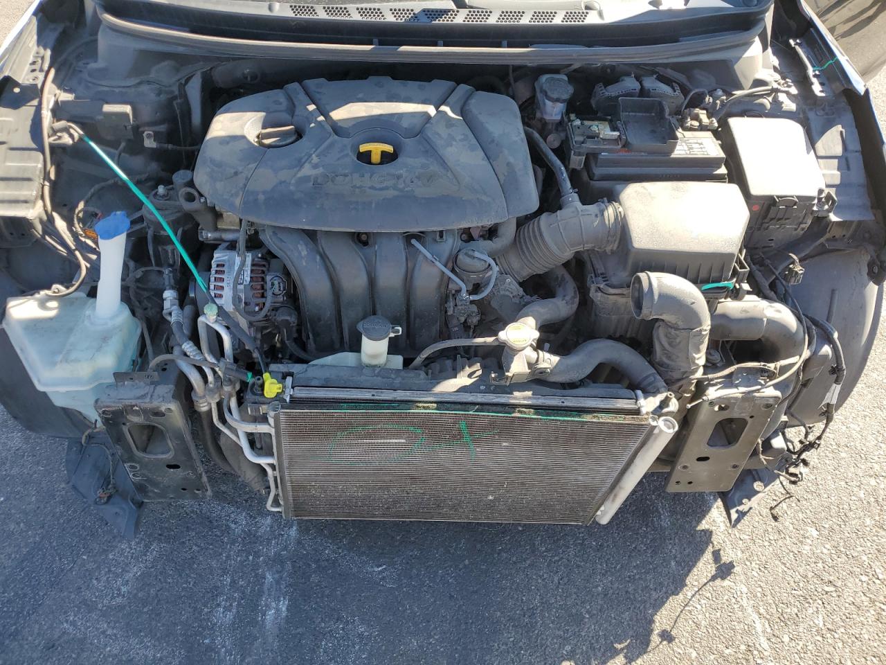 2013 Hyundai Elantra - Image 11