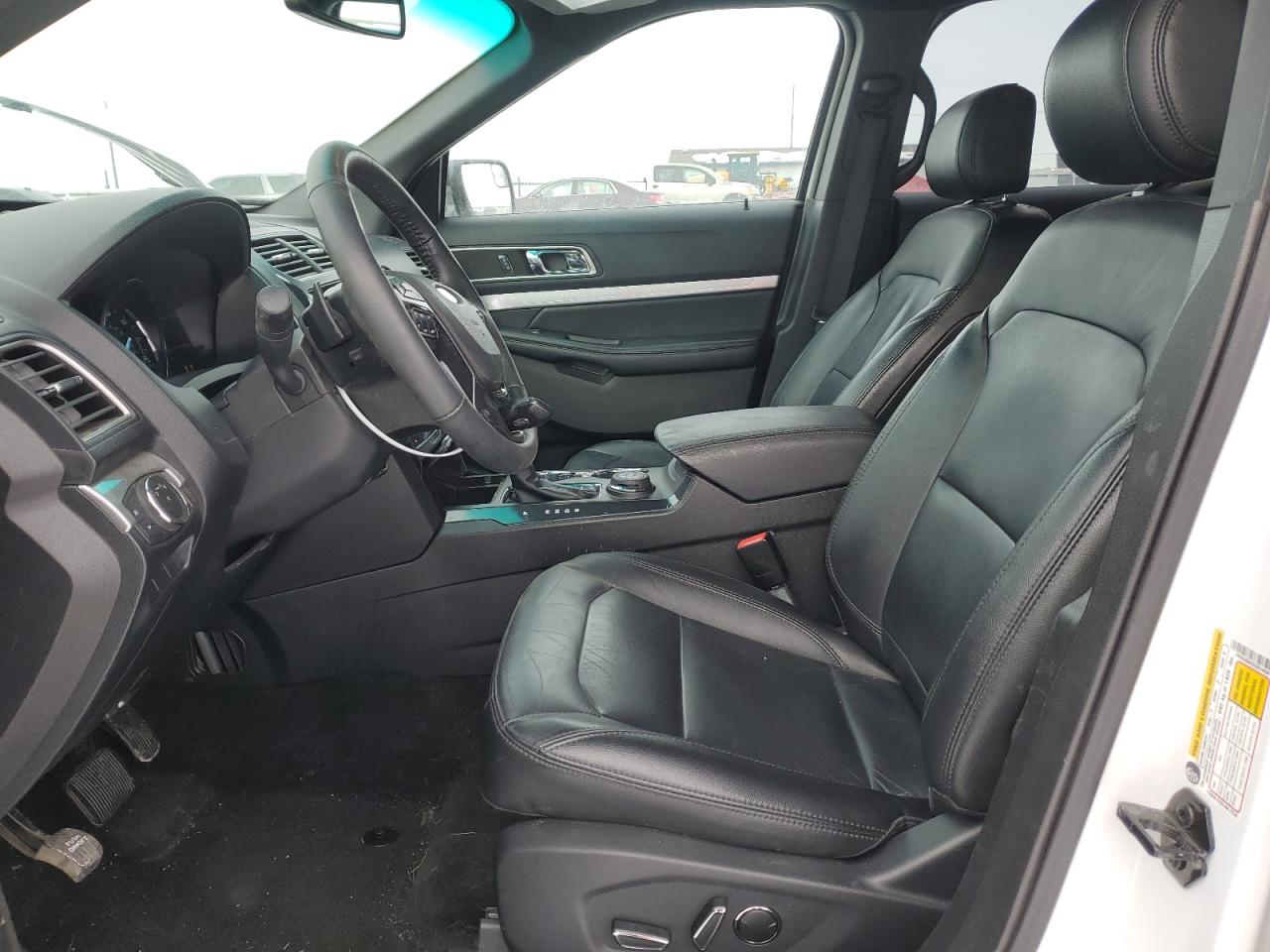 2016 Ford Explorer - Image 7