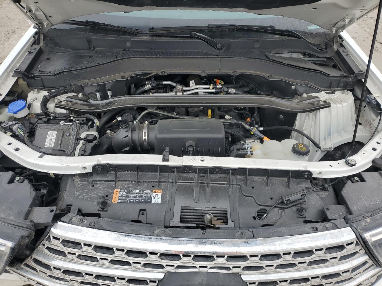 2022 Ford Explorer - Image 12
