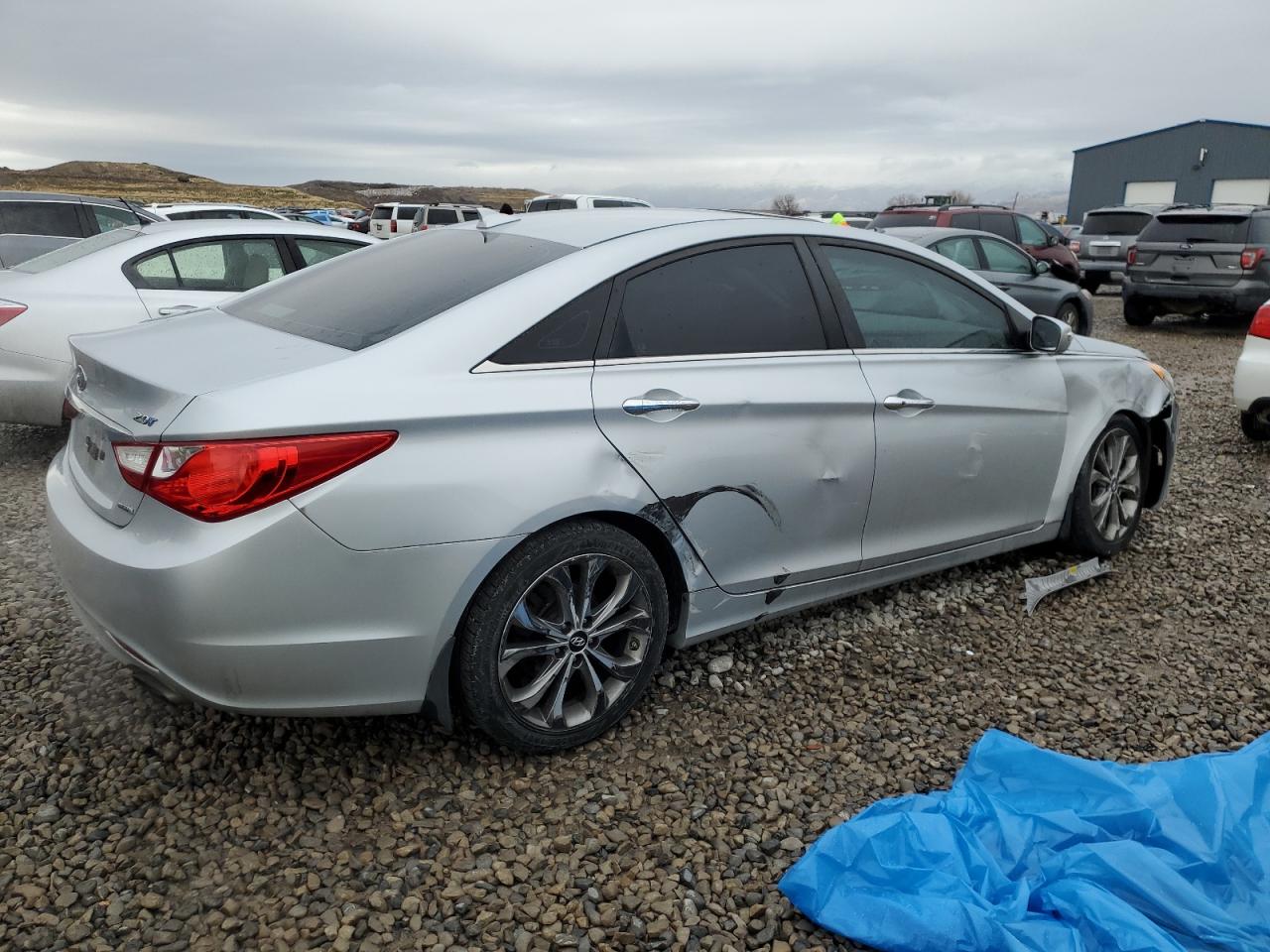 2013 Hyundai Sonata - Image 3