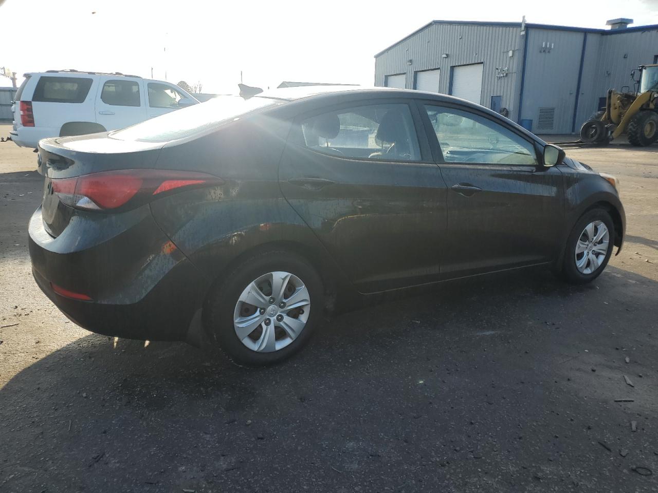 2016 Hyundai Elantra - Image 3