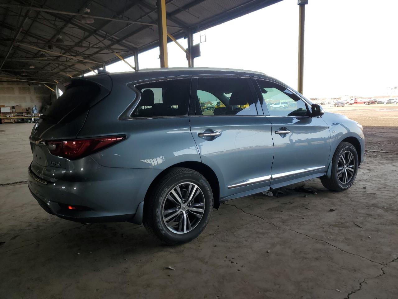 2018 Infiniti QX60 - Image 3