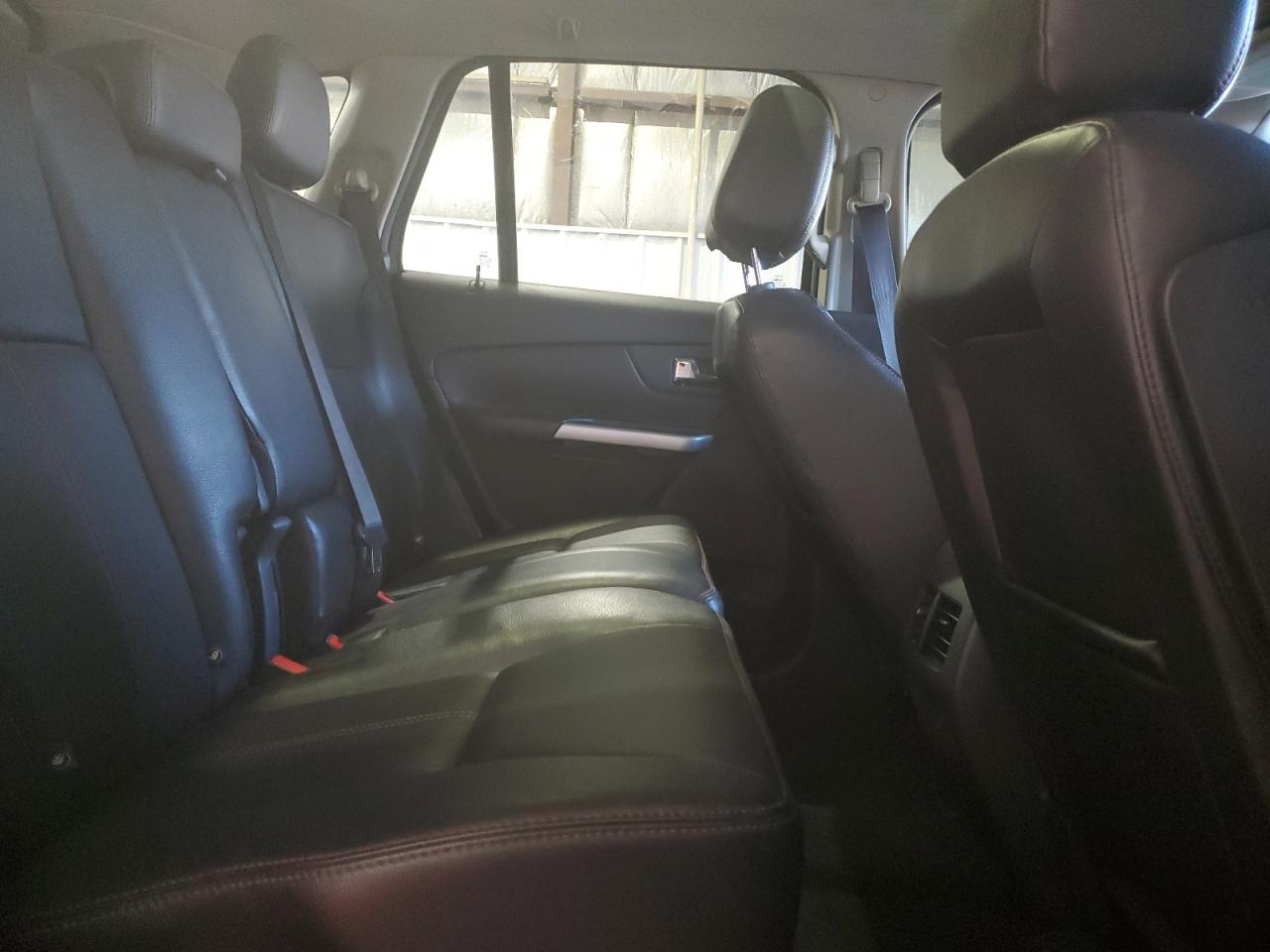 2014 Ford Edge - Image 11