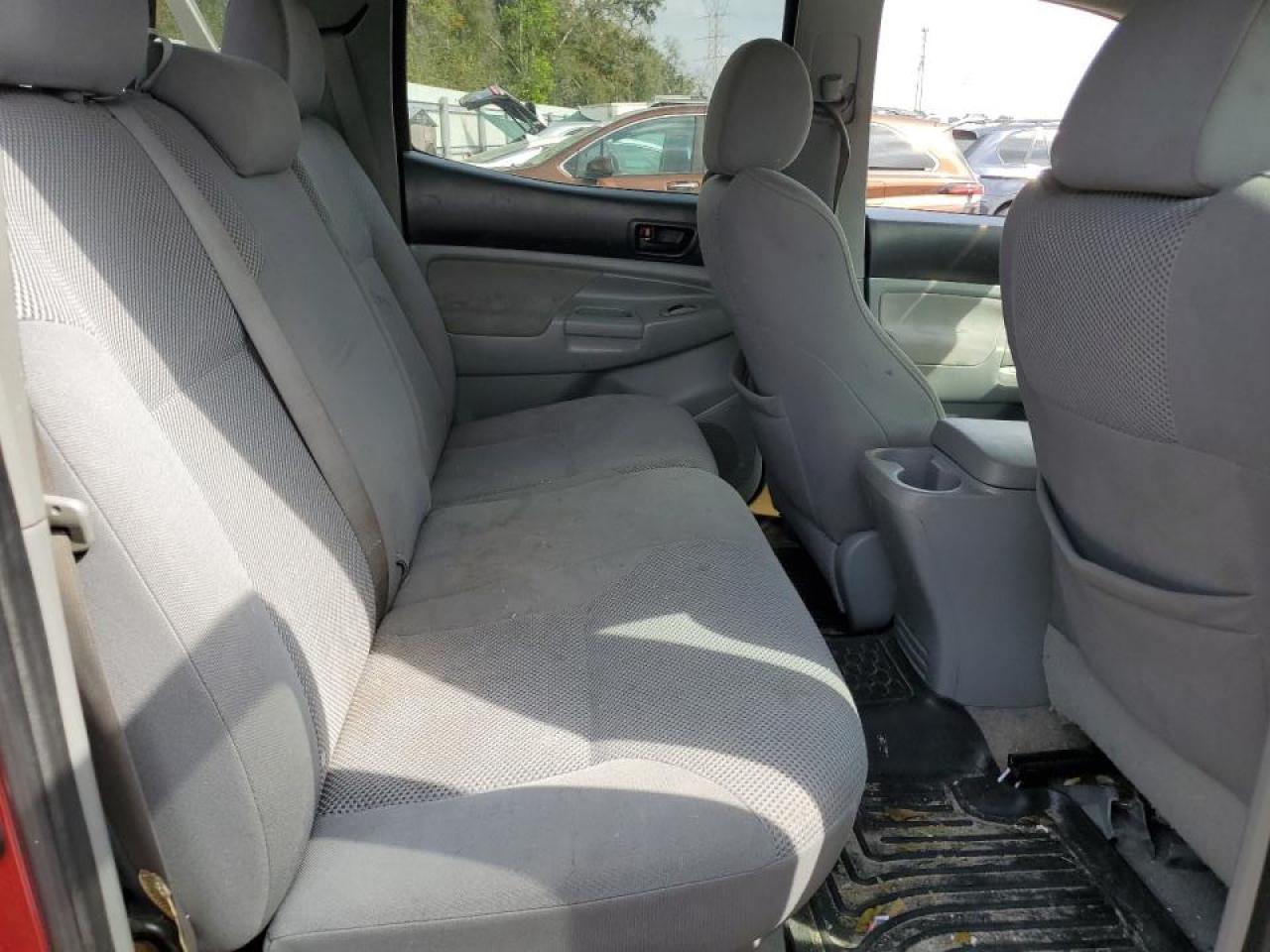 2007 Toyota Tacoma - Image 10
