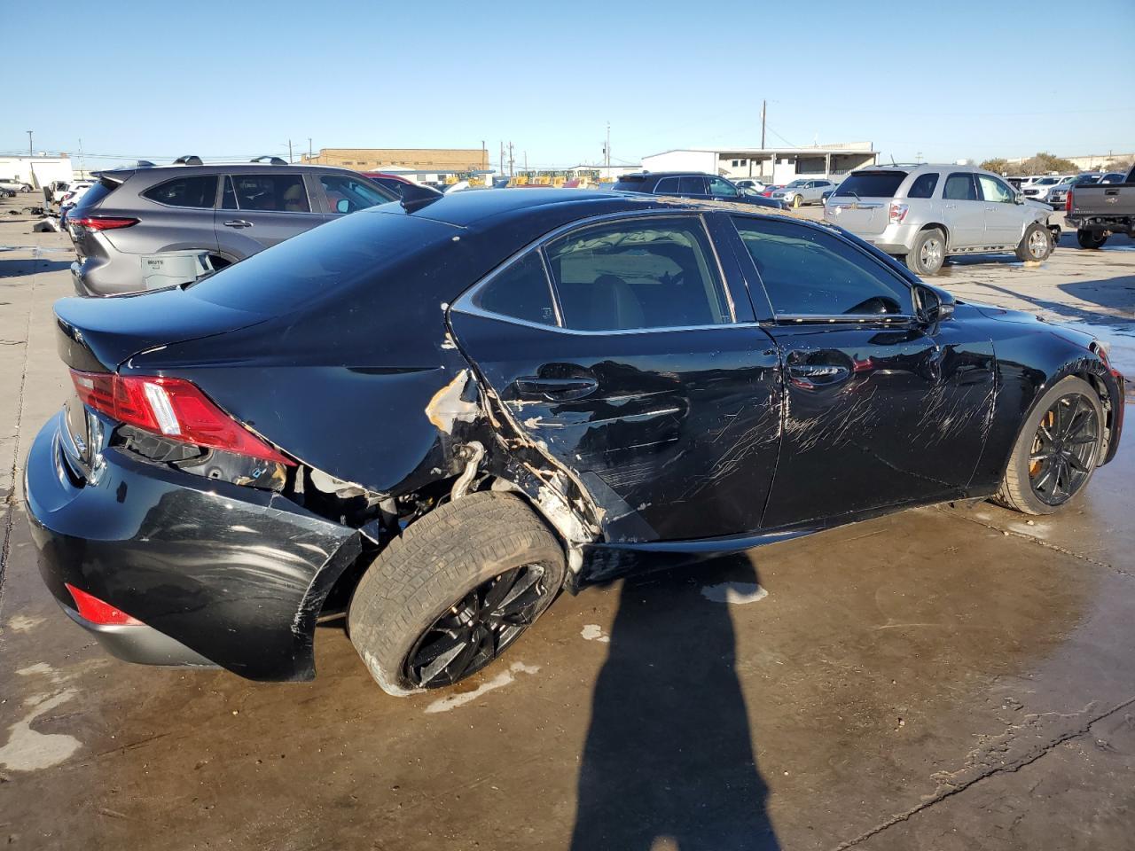 2015 Lexus IS - Image 3