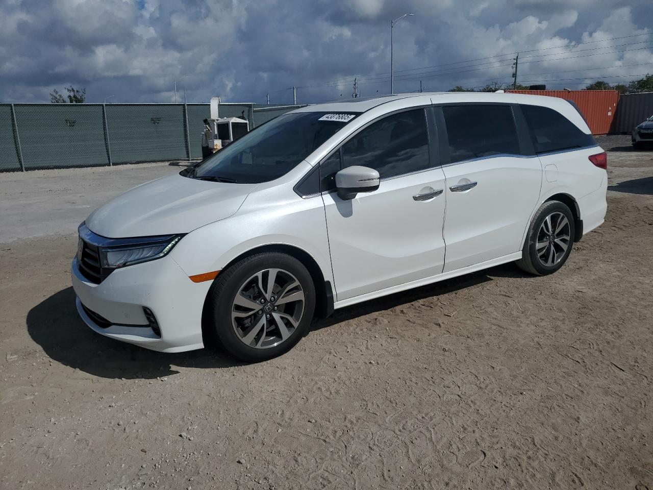 2022 Honda Odyssey - Image 1