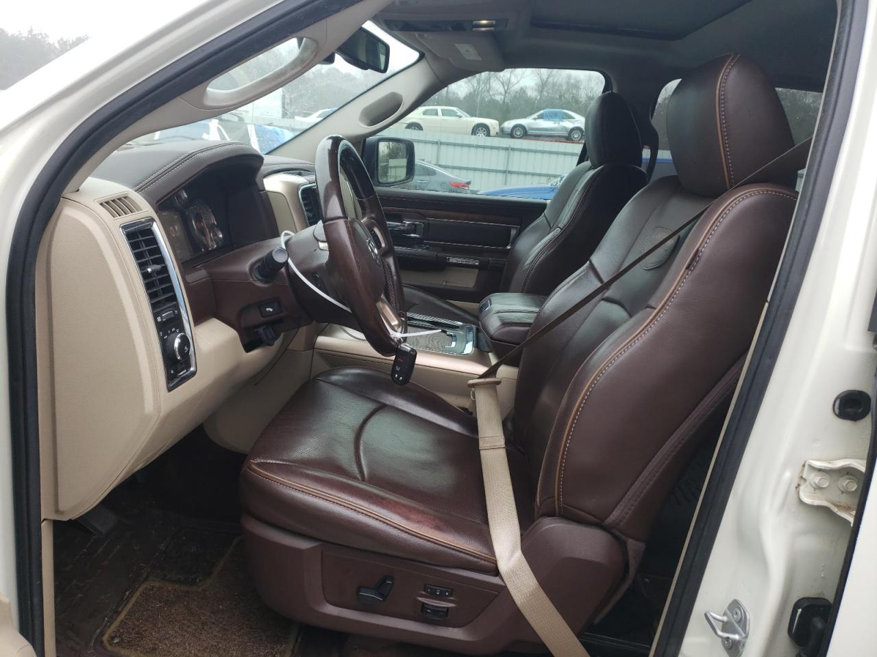 2016 RAM 1500 - Image 7
