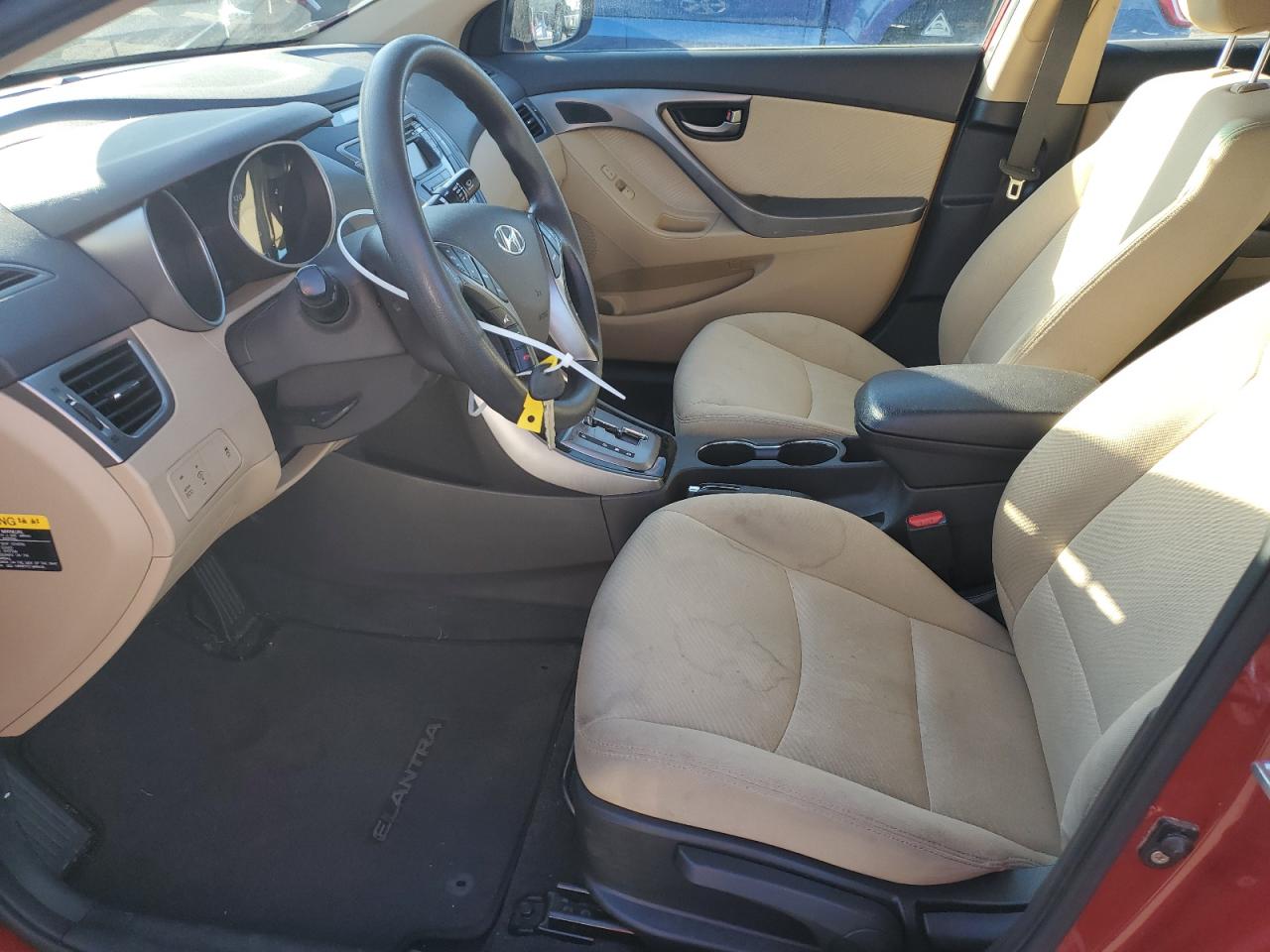 2013 Hyundai Elantra - Image 7