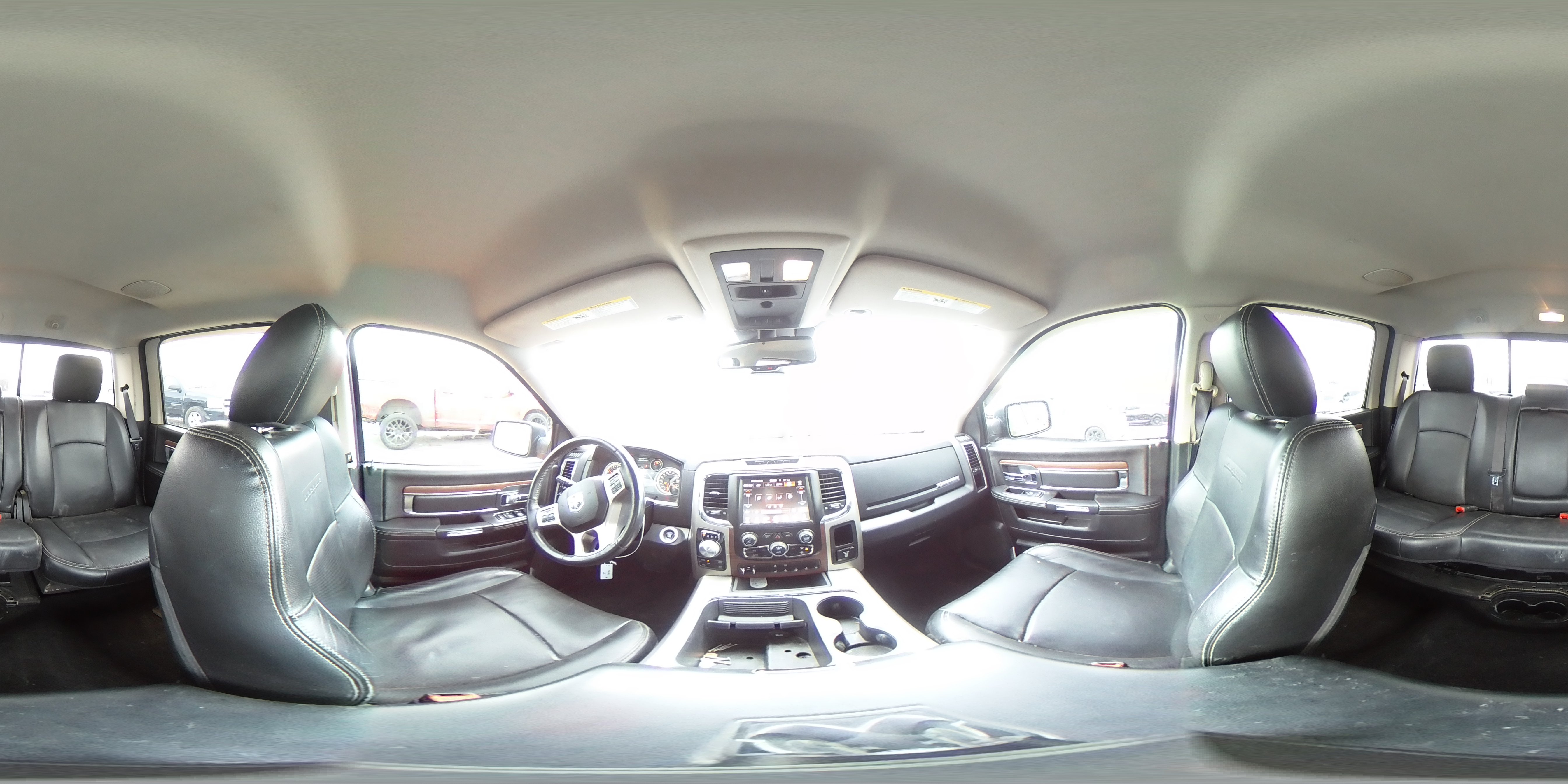 2016 RAM 1500 - Image 14