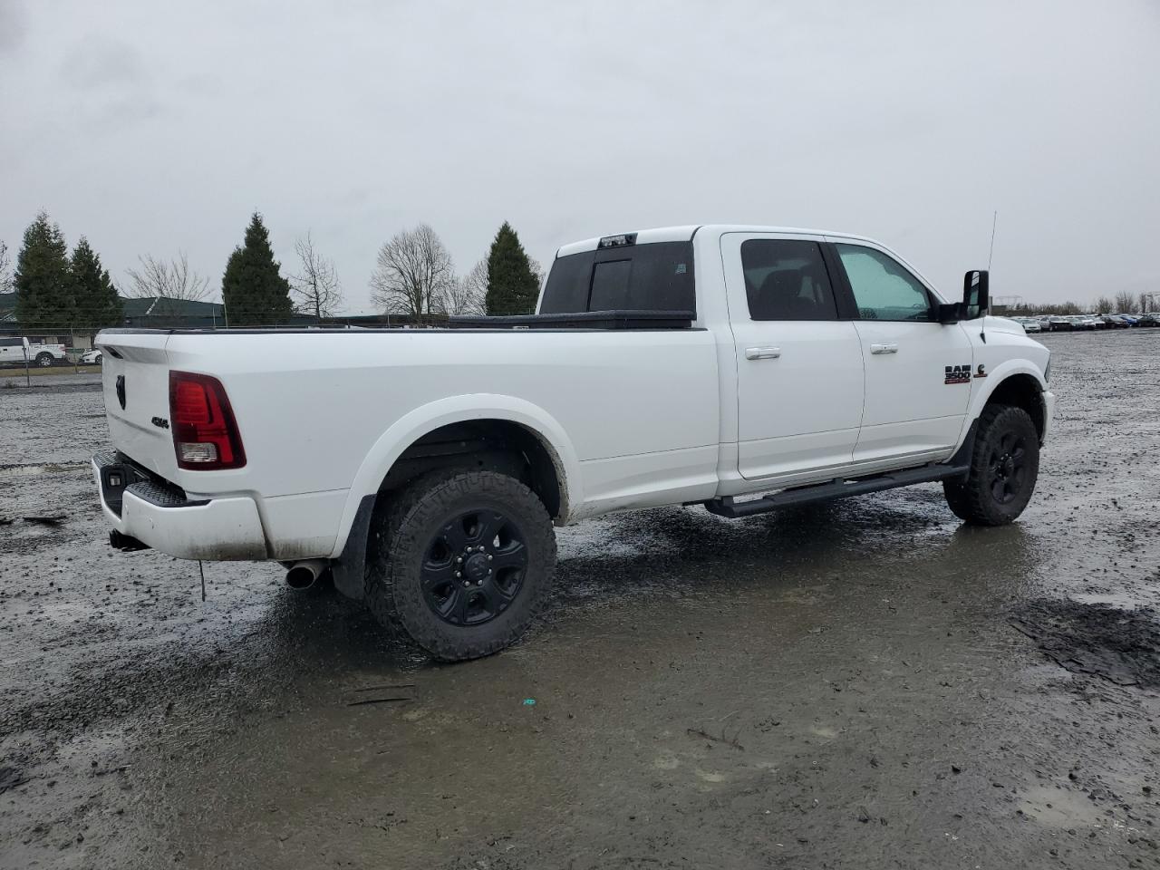 2016 RAM 3500 - Image 3