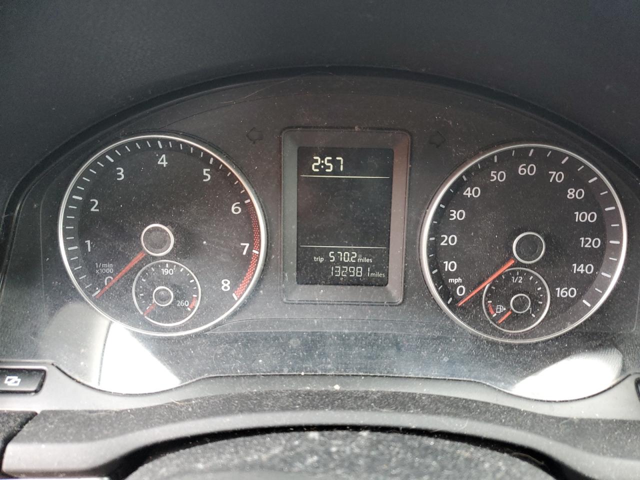 2010 Volkswagen Jetta - Image 9