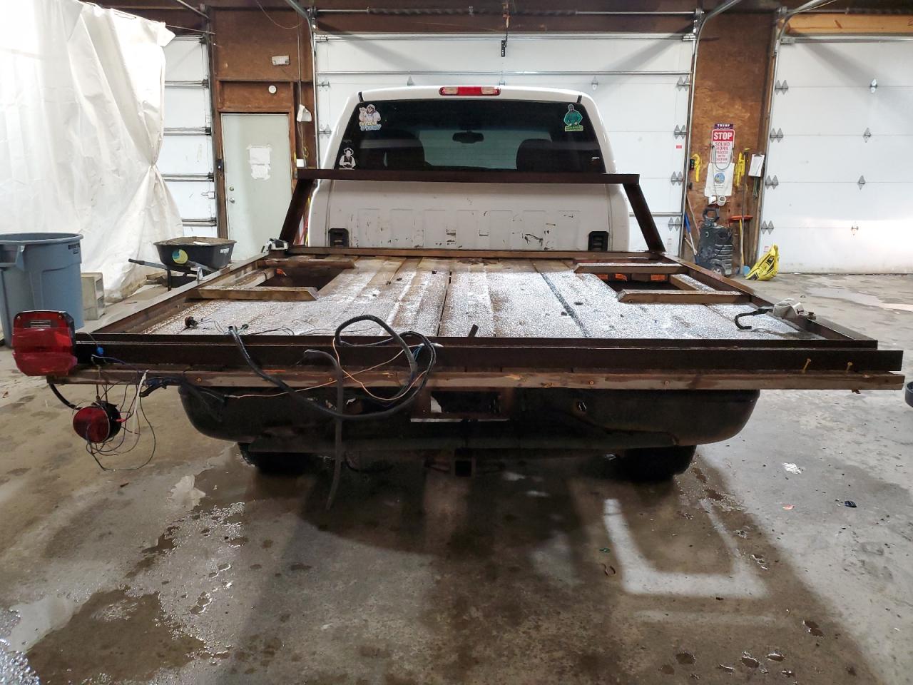 2003 Chevrolet Silverado - Image 6