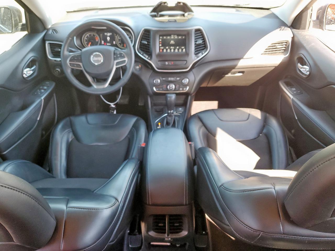 2019 Jeep Grand Cherokee - Image 8