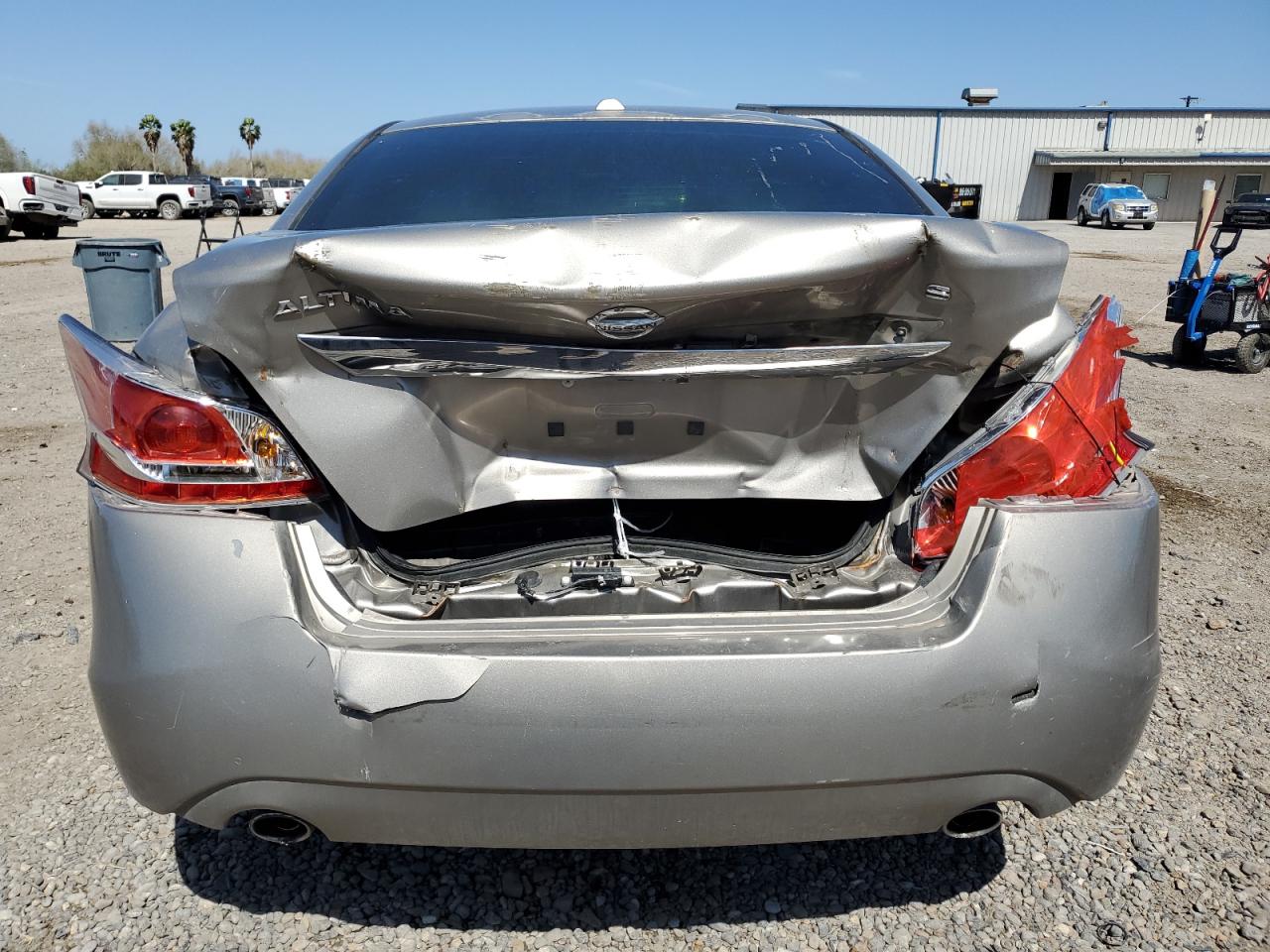 2015 Nissan Altima - Image 6