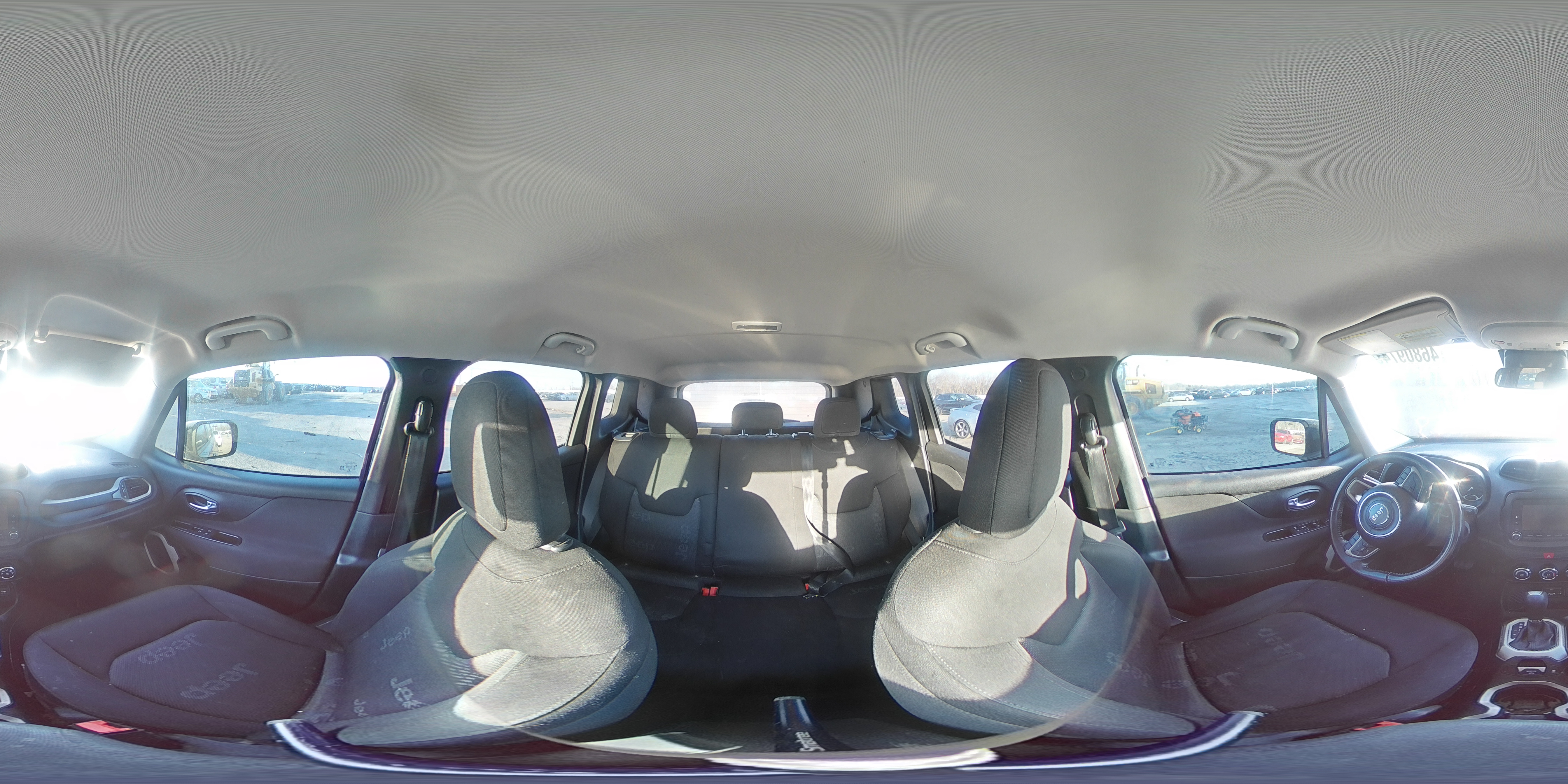 2017 Jeep Renegade - Image 14
