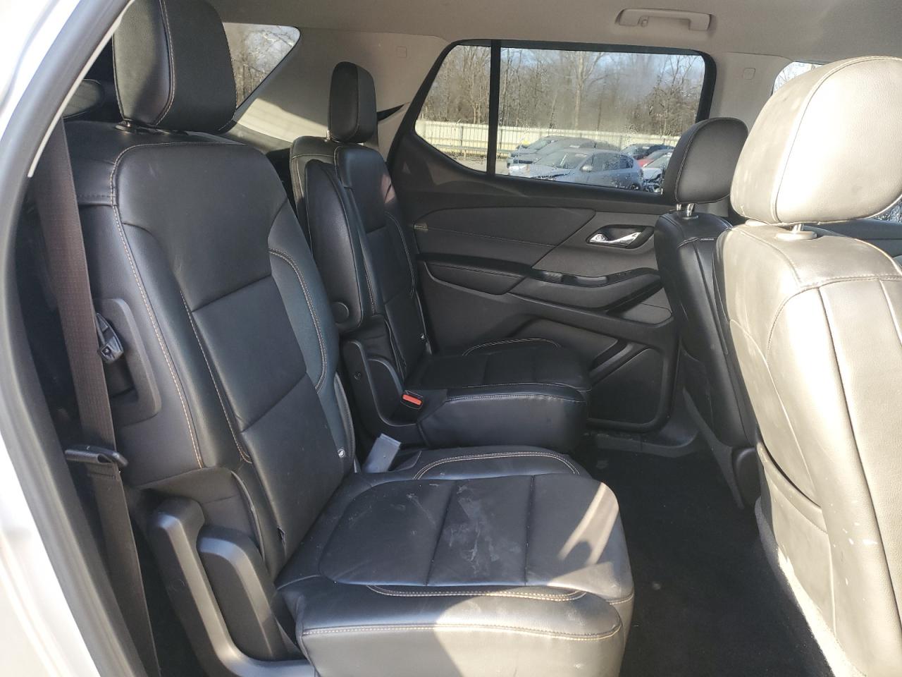 2018 Chevrolet Traverse - Image 11