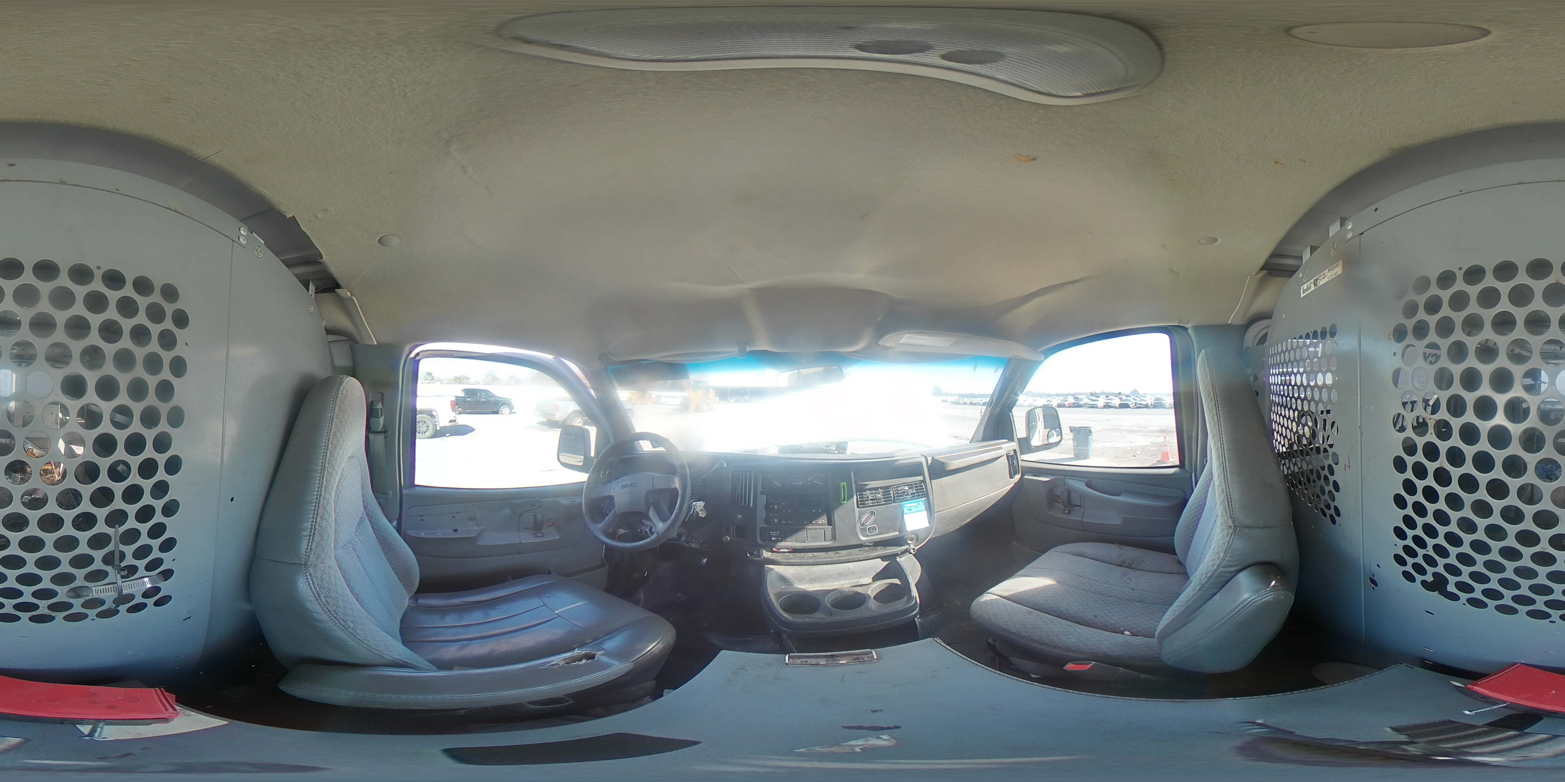 2006 GMC Savana - Image 14