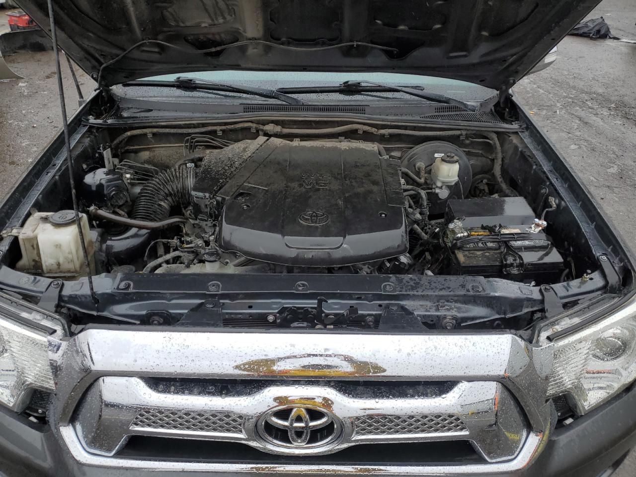 2013 Toyota Tacoma - Image 11