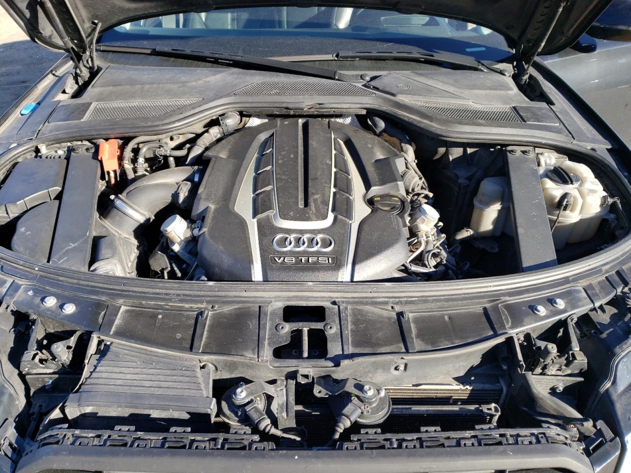 2015 Audi A8 - Image 11